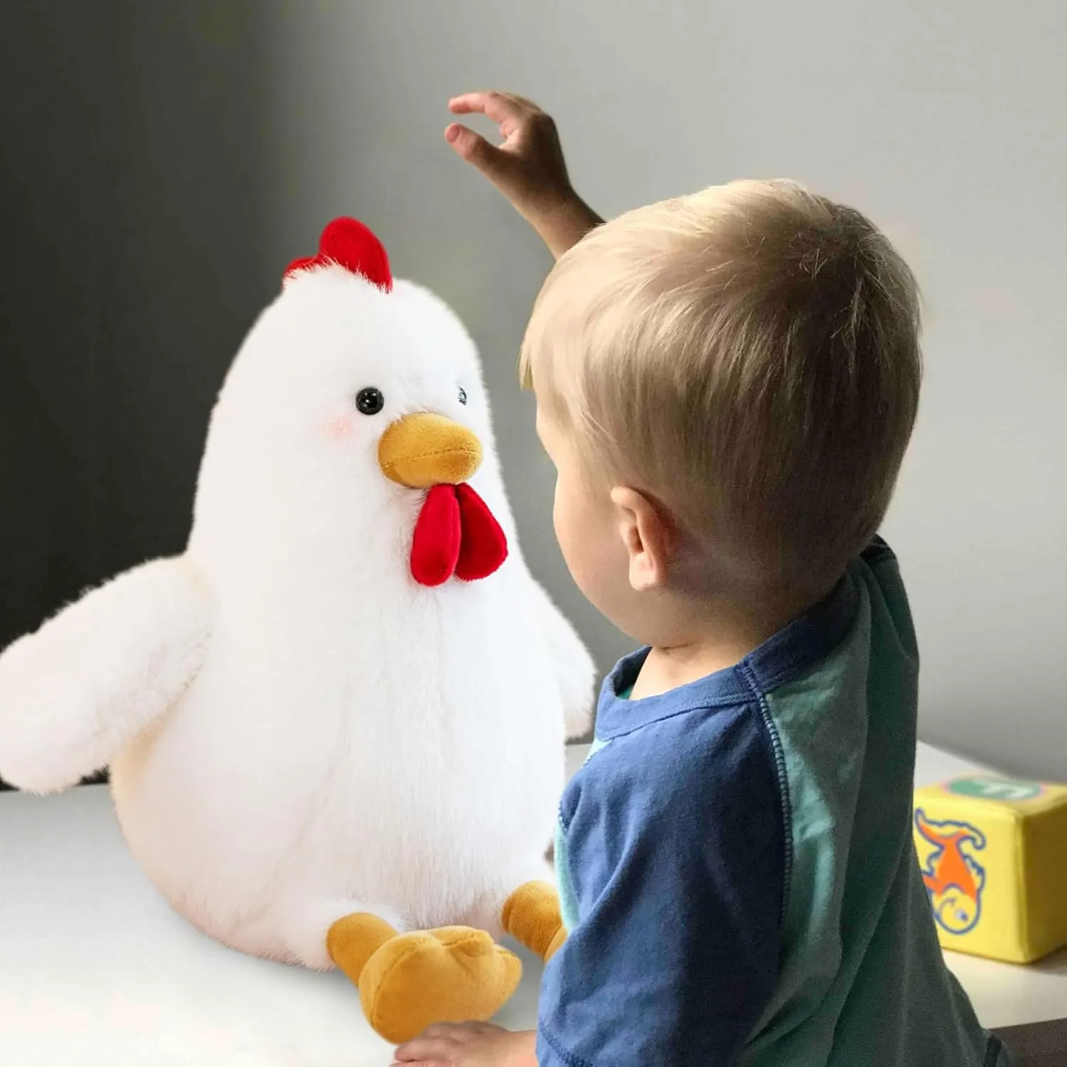 Cute Chicken Stuffed Animal Plush Doll Toy - Farm Animal Cuddler for Kids' Room Decor - Ideal Gift for Valentine's Day Children's Day and Christmas (White,17 inch)