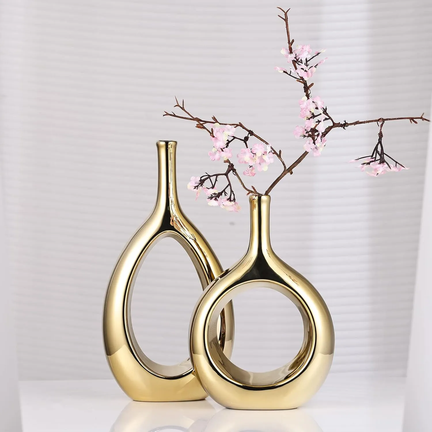 Glossy Gold Vase Ceramic Gold Vases Home Decor,Modern Minimalist Circle with Hole Decorative Vase, Hollow Ellipse Flower vases for Bookshelf, Fireplace Mantle, Centerpieces,Farmhouse,Rustic Décor