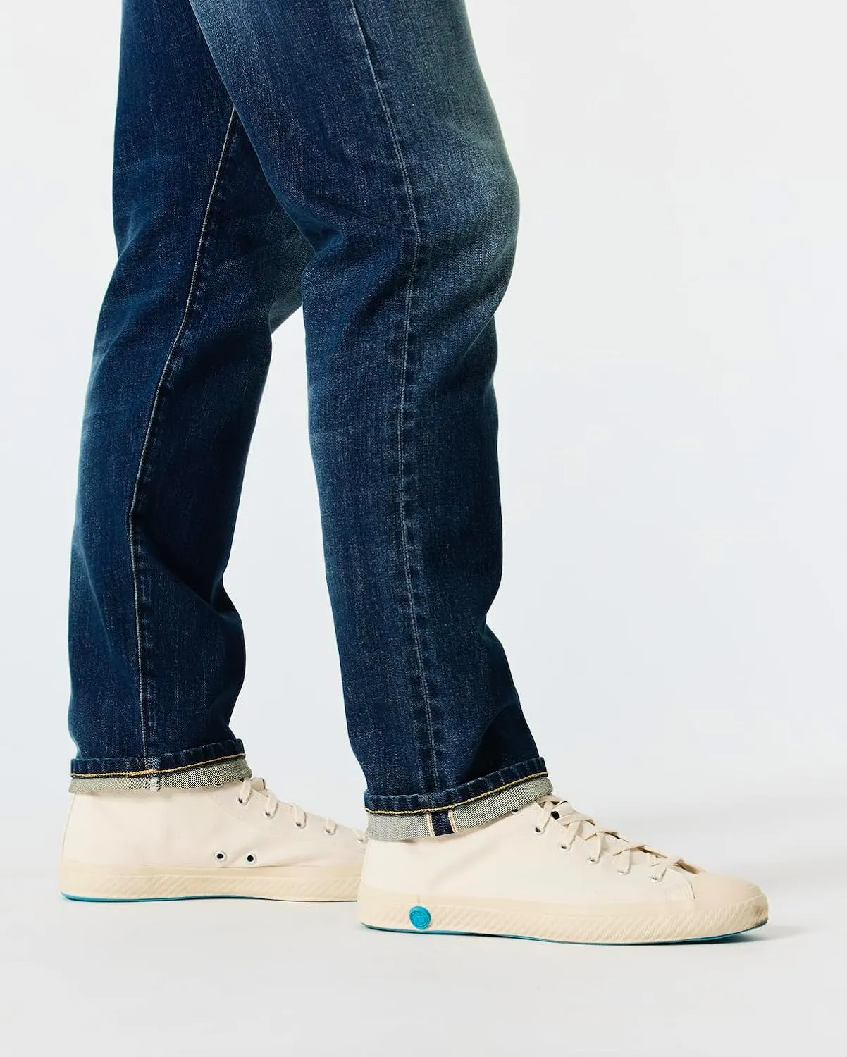 Huckberry Stretch Selvedge Denim Jeans for Men - 11.7 oz Mens Jeans with 1% Stretch, Copper Rivets- Year-Round Men Jeans