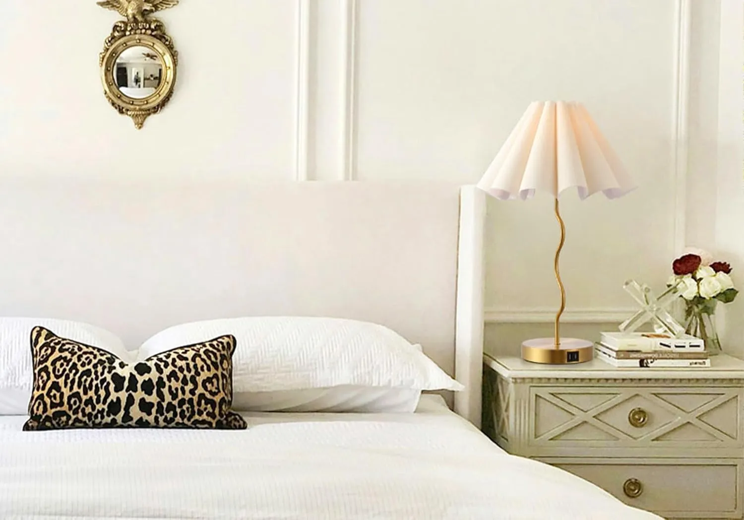 Table Lamps for Bedroom Modern Single Table Lamp for Night Stands Beside Lamps Living Room End Table Lamp (Gold)