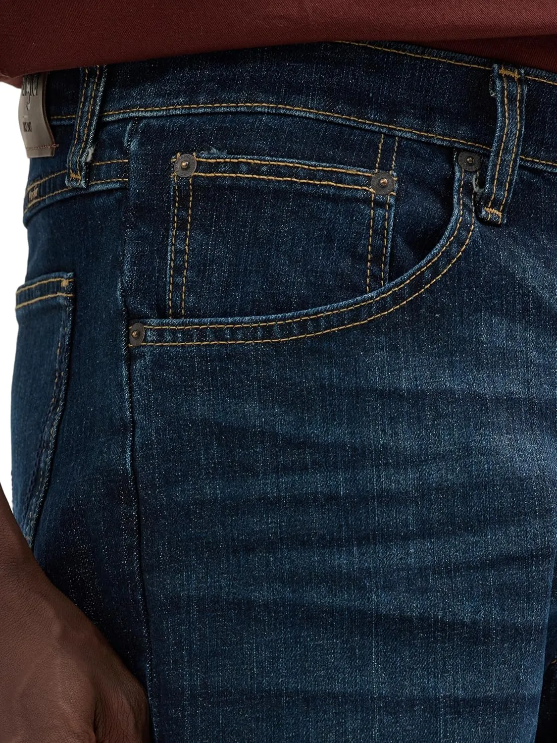 Wrangler Men's Free to Stretch Relaxed Fit Jeans