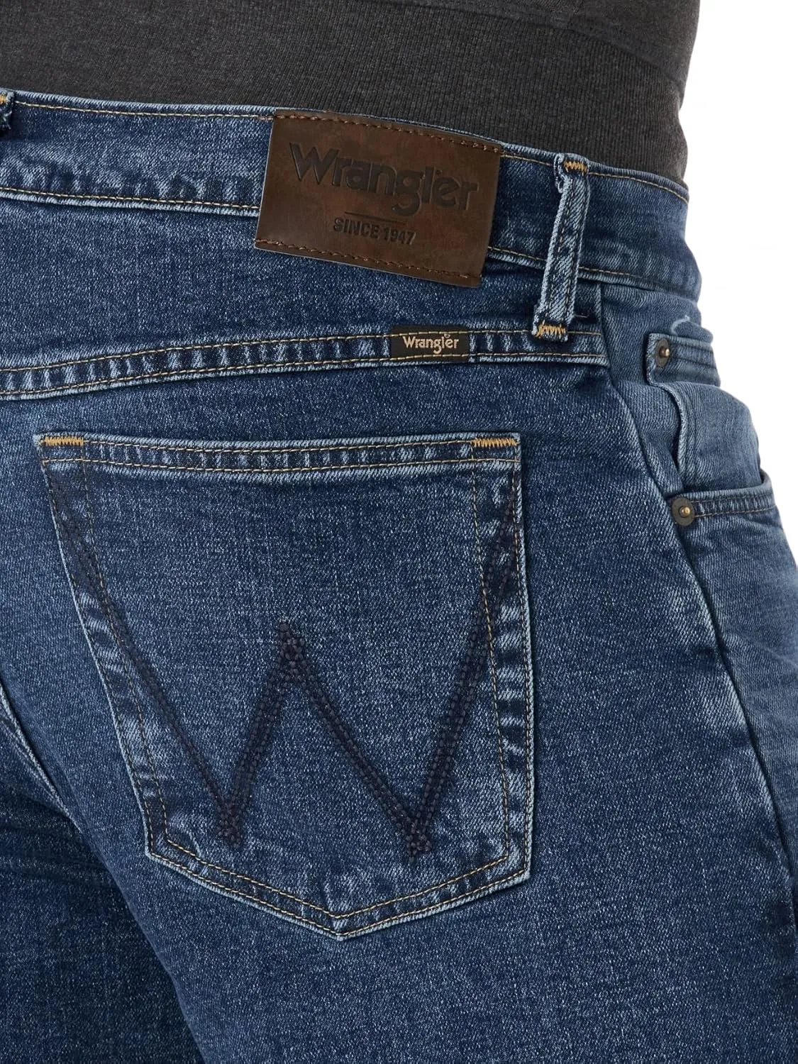 Wrangler Men's Free to Stretch Relaxed Fit Jeans